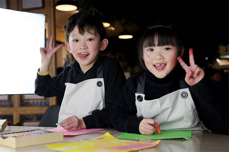 家长必看：为什么要让孩子学少儿美术？让孩子像艺术家一样思考和绘画？