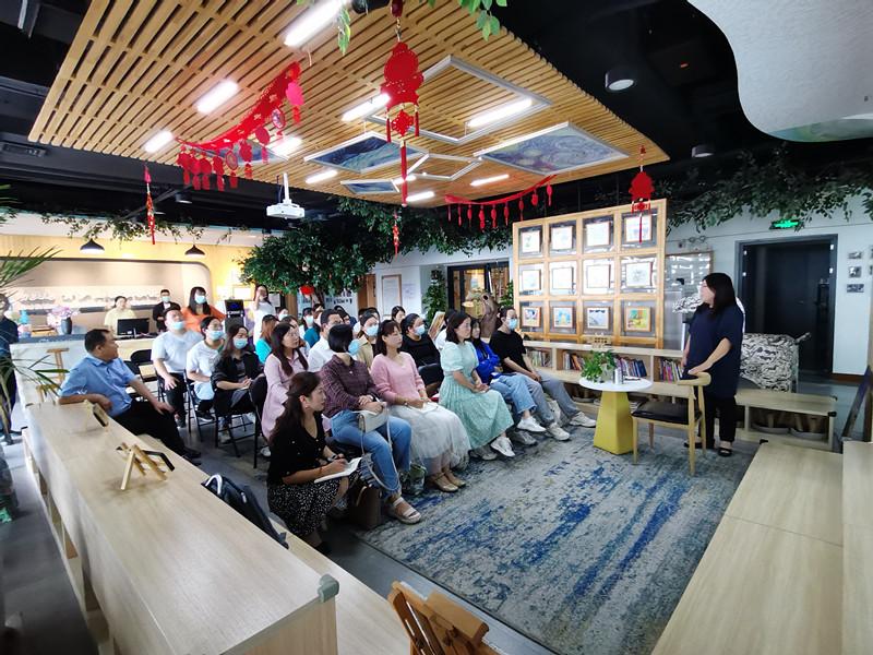 学科机构牵手白又白，专场美育培训圆满举行！