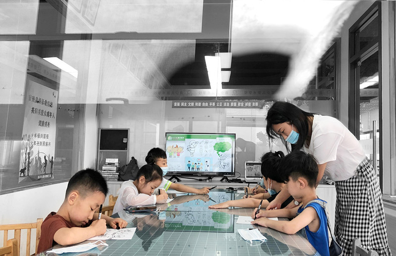 白又白青少儿美术加盟：少儿美术和涂鸦究竟有何区别？